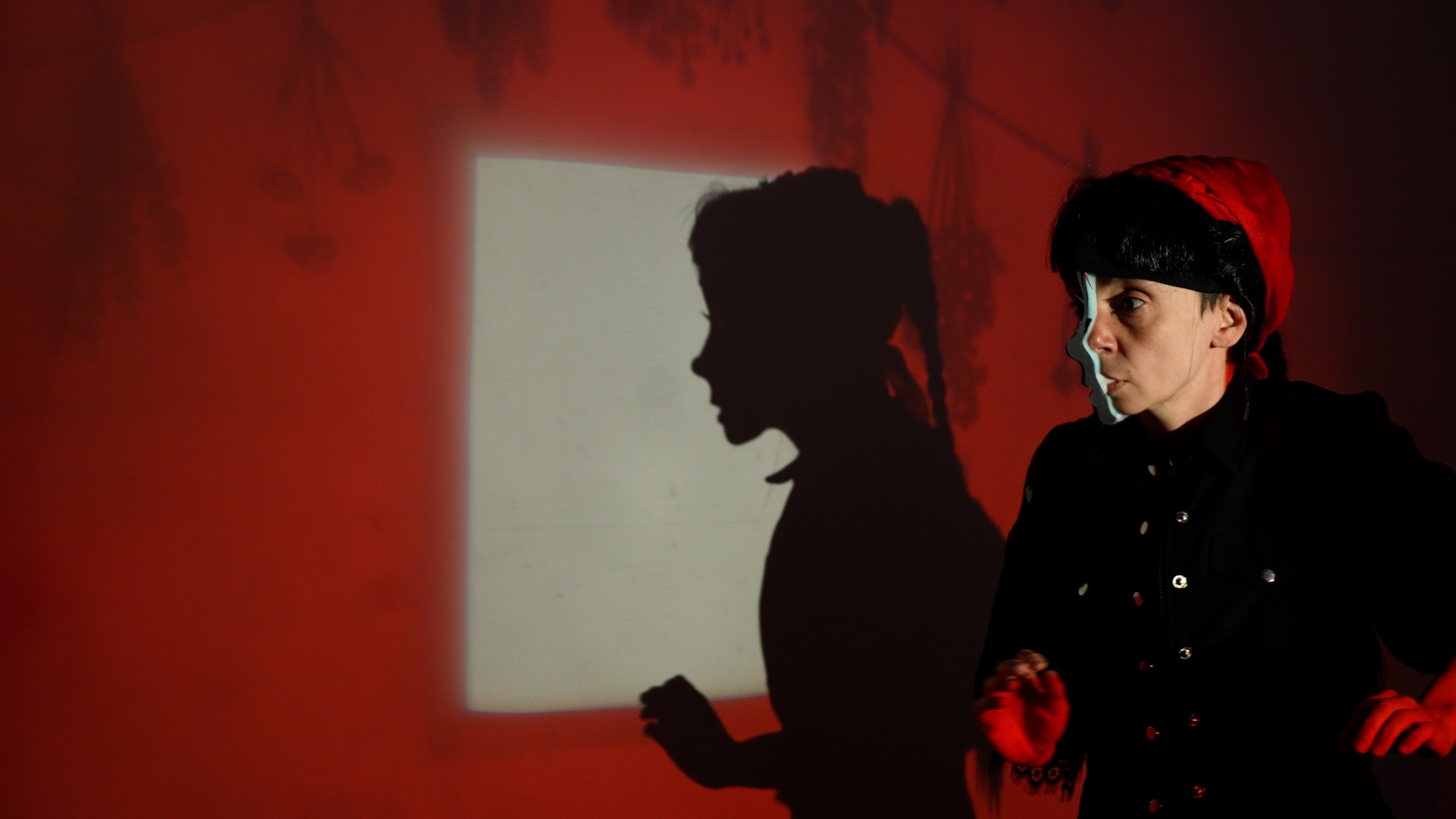 Manual Cinemas The 4th Witch photo by Katie Doyle 3